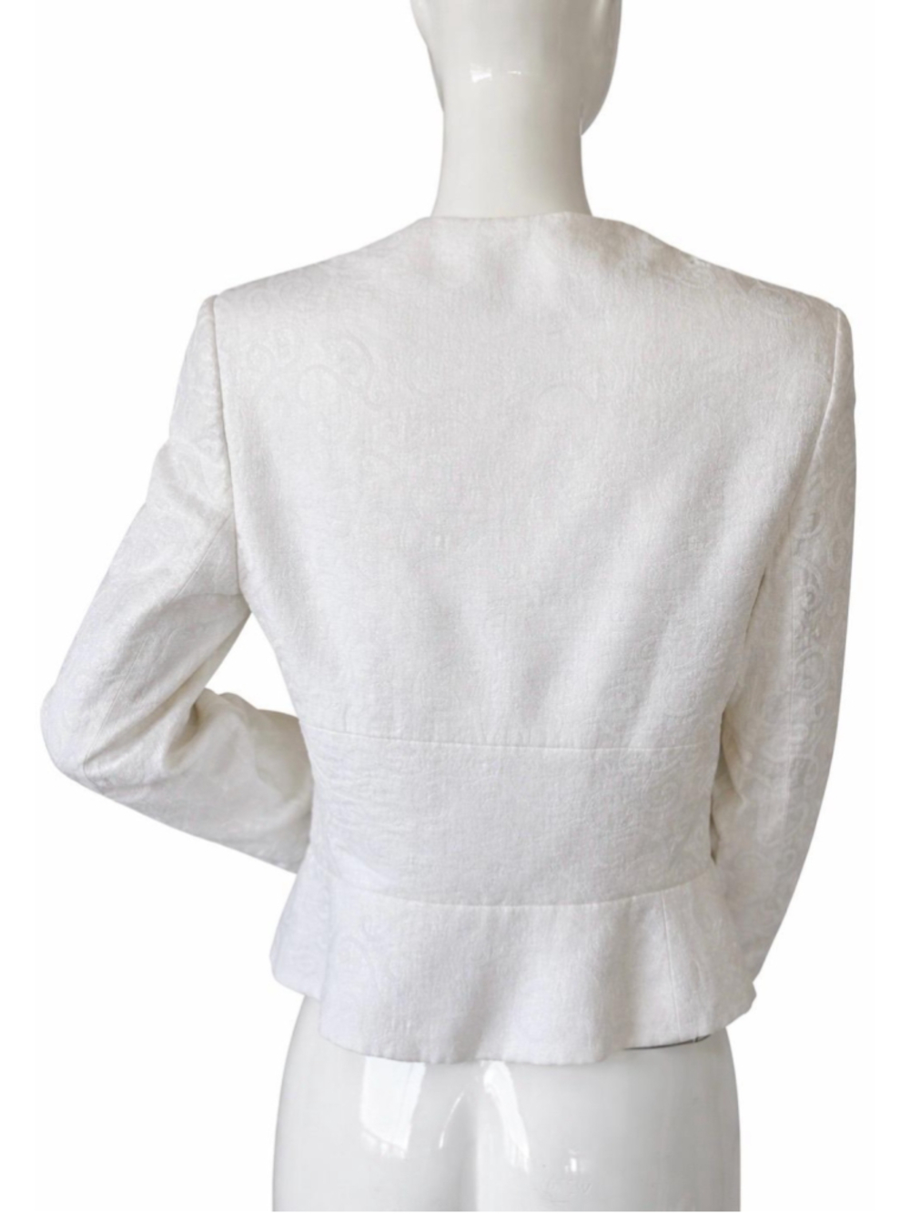 Giorgio Armani Vintage White Textured Peplum Blazer - Picture 4 of 7